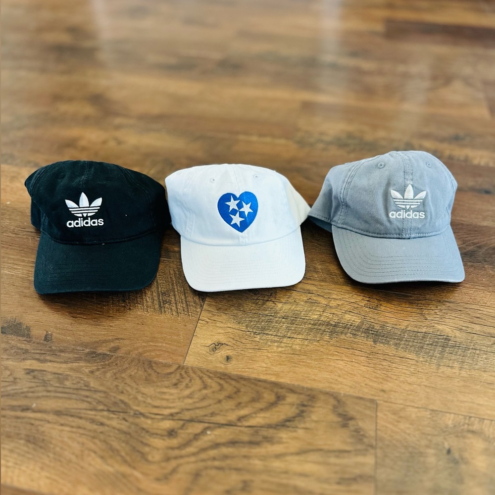 Lot of 3, adjustable hats. Black, grey, white